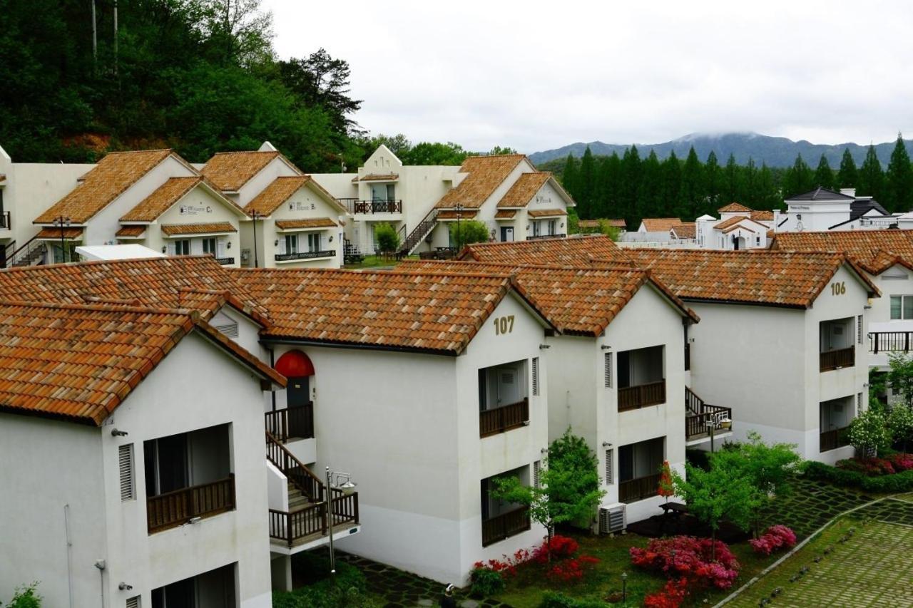 Damyang Thirasia Pension Exterior photo
